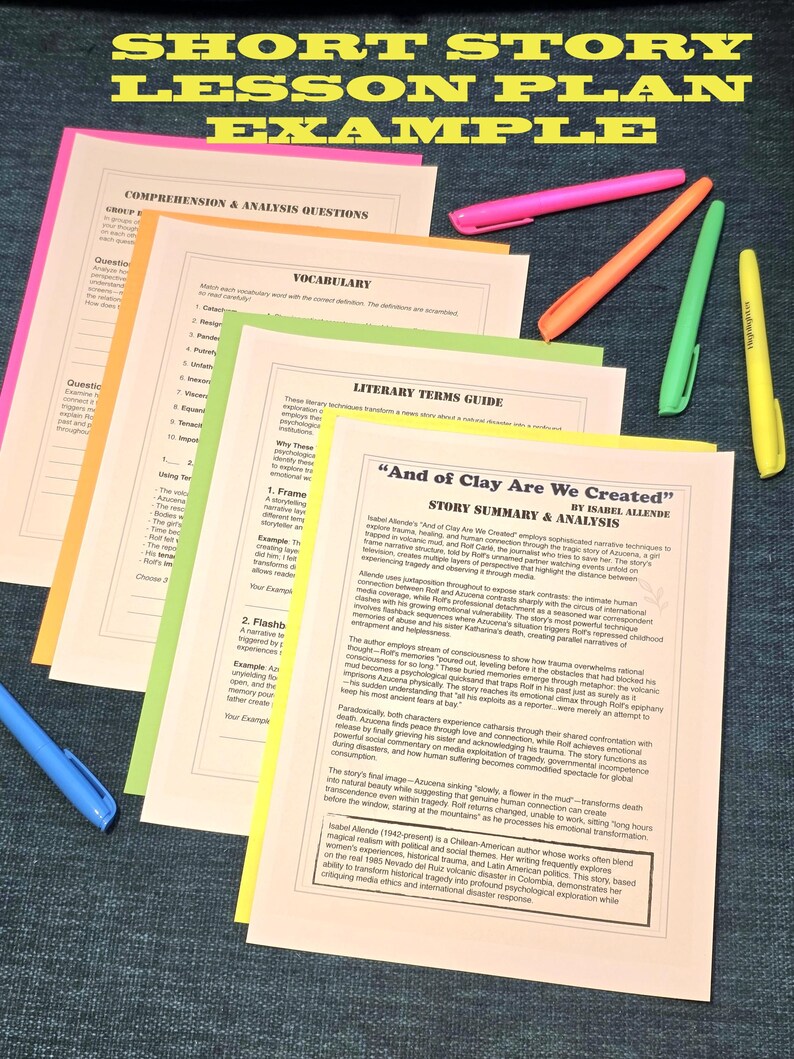 Puede incluir: Un ejemplo de plan de lecci&oacute;n de cuento con hojas de trabajo y resaltadores de colores. Las hojas de trabajo cubren la comprensi&oacute;n, el vocabulario y los t&eacute;rminos literarios. El texto incluye un resumen y an&aacute;lisis de la historia.