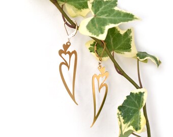 Pendientes del corazón de colgante, pendientes largos para las mujeres, joyería declaración, pendientes del corazón de la gota, pendientes de amor únicos, regalo del día de San Valentín para ella.