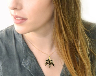 Maple Leaf Necklace, Black and Gold Necklace, Layered Necklace, Nature Jewelry, Autumn Leaf Pendant, Leaf Charm Necklace, Plexiglas Pendant.