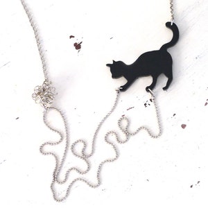 Kitten Necklace, Black cat necklace, cat girl gift, Mom of cats gift, animal lover jewelry, cat with yarn, statement pendant, cat with wool image 3