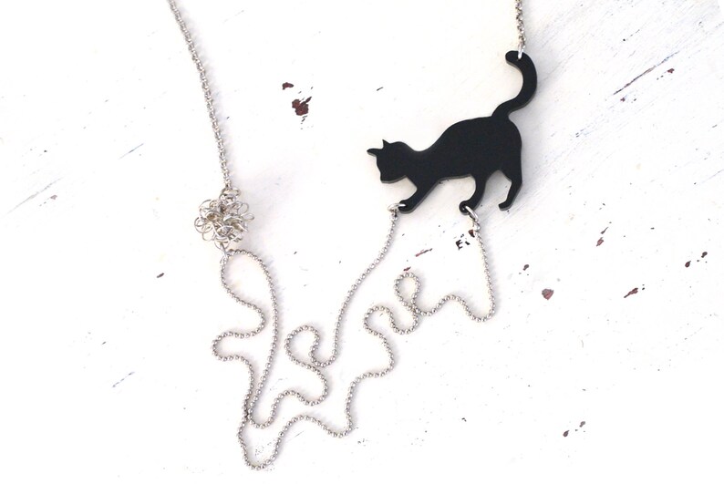 Kitten Necklace, Black cat necklace, cat girl gift, Mom of cats gift, animal lover jewelry, cat with yarn, statement pendant, cat with wool image 3