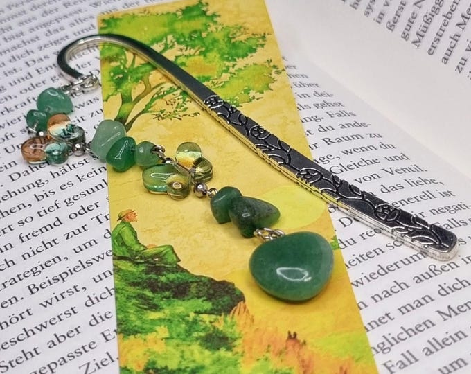Lesezeichen mit grünem Herz & Glas-Schmetterlingen • Metallbügel silberfarben