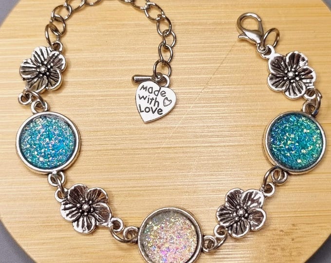 Stainless steel bracelet with 12 mm cabochons · Floral design · Sparkling bracelet · 17 cm + 5 cm extension