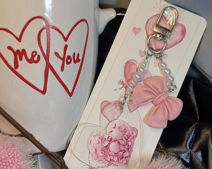 Valentinstag Schlüssel-/Taschenanhänger Herz & Schleife