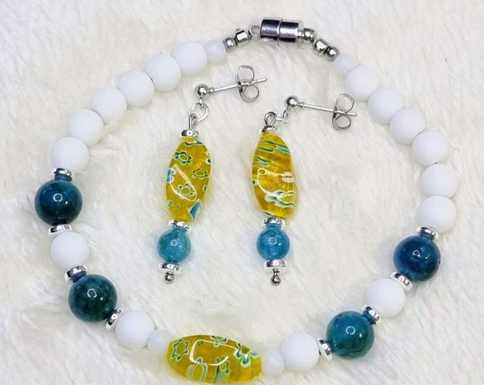 Stainless steel bracelet set with blue apatite and polygonal glass beads | Magnetic clasp | Elegant women's set | 21 cm