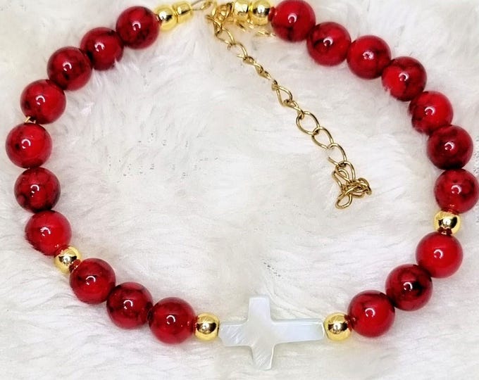 Natural Stone Bracelet Red 6 mm • 18K Gold Plated Stainless Steel • Freshwater Pearl Shell Cross • Adjustable 17.5–22.5 cm • Handmade Gift