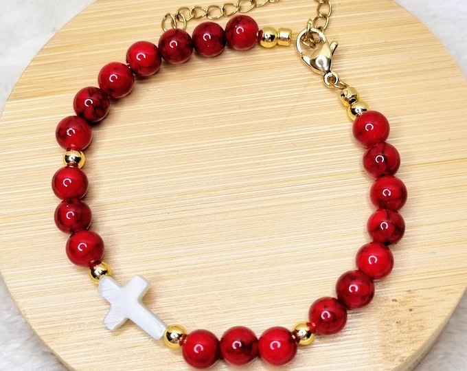 Natural Stone Bracelet Red 6 mm • 18K Gold Plated Stainless Steel • Freshwater Pearl Shell Cross • Adjustable 17.5–22.5 cm • Handmade Gift