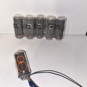 В 18 часах с индикаторами Nixie, винтажные лампы, новые, с той же датой, партия 6 шт.