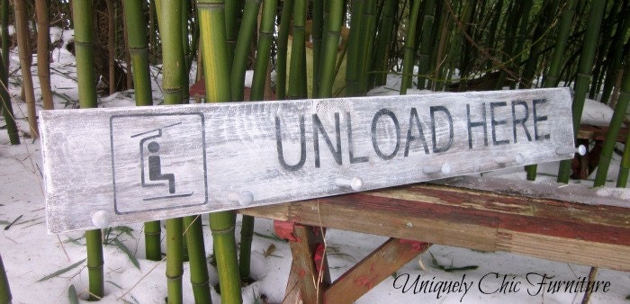 Ski UNLOAD HERE SIGN Cabin Lodgegift for Skiergoggles - Etsy