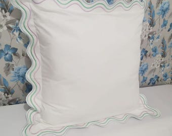 Bestickter ausgebogter Euro Sham (2er-Set) - Baumwollsatin mit Fadenzahl 400