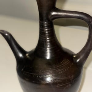 Gran tetera tradicional eritrea y etíope Jebena para la ceremonia del café – Arcilla hecha a mano – Decoración africana para el hogar.