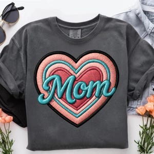 Mom with Heart Shirt - Mother&#39;s Day Gift, Family Love T-Shirt, Parenting Apparel, Cute Graphic Tee