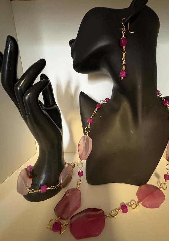Mauve Agate bead necklace bracelet earrings