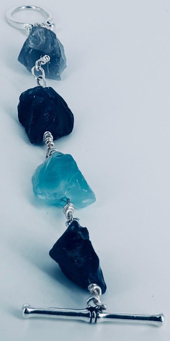 Chunky cat eye stone beaded link bracelet. Blue aqua grey