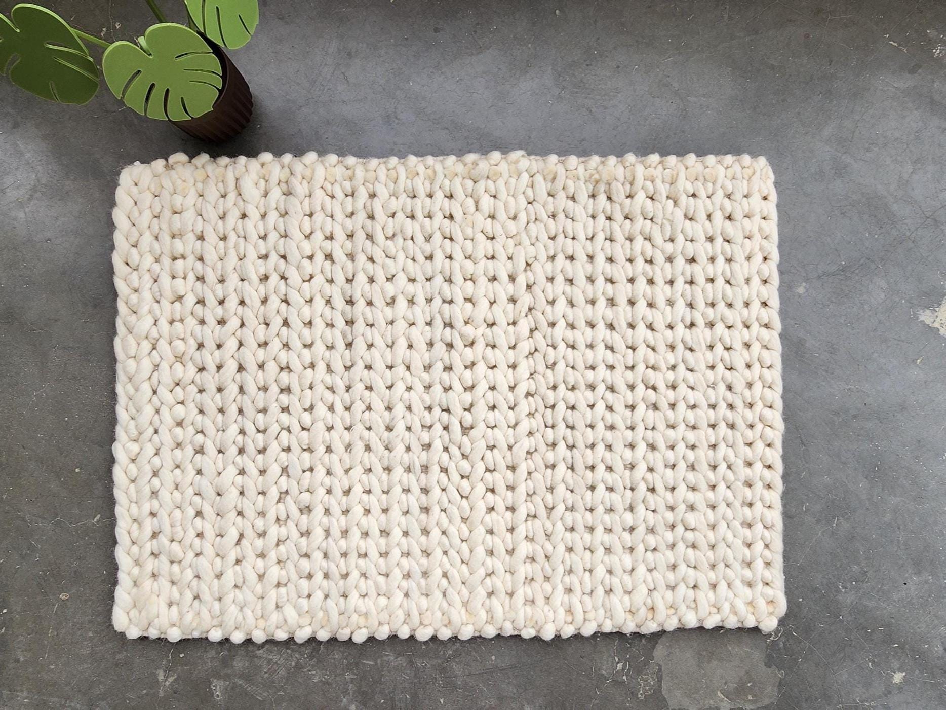 手編みのチャンキーウールラグ：手織りニュージーランドウール