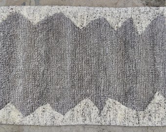 Hand Knitted Wool Pebbles Rug, Abstract Grey White Carpet, Textured Handmade Decor