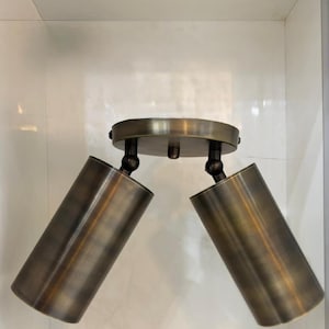 Aplique de pared para galería / Lámpara de techo de doble cilindro de latón hecha a mano / Luminaria moderna de montaje empotrado