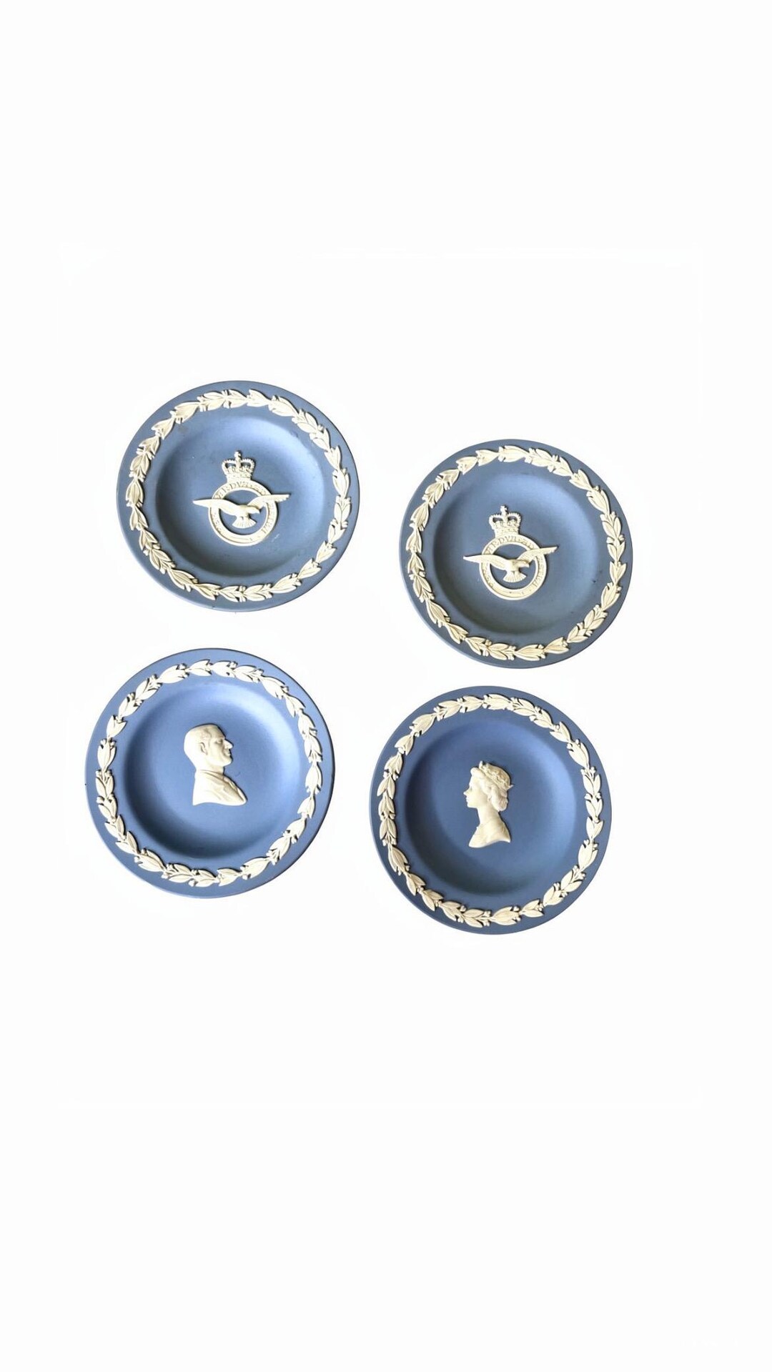 Elizabeth R Plate Wedgwood Jasperware Mini Plates | Commemorative Royal Air Force, Queen ...