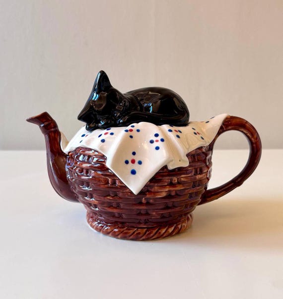 Tony Carter Teapot With Black Cat – Vintage English Pottery Cat
