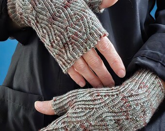 Cable Knit Fingerless Gloves