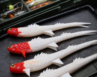 Red Head Predator V-Tail – Handmade 20 cm