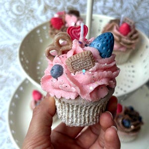Handgemaakte cupcakekaars – realistische dessertkaars met zoete geur | Decoratief cadeau, woondecoratie, verjaardag, Valentijnsdag