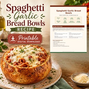 Pu&ograve; includere: Una scheda ricetta stampabile per ciotole di pane all'aglio con spaghetti e un'icona di download digitale. L'immagine mostra una pagnotta rotonda svuotata e riempita con spaghetti, salsa di pomodoro e formaggio fuso, guarnita con erbe fresche.