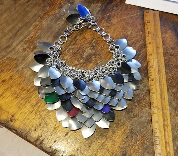 Dragon scale bib collar necklace