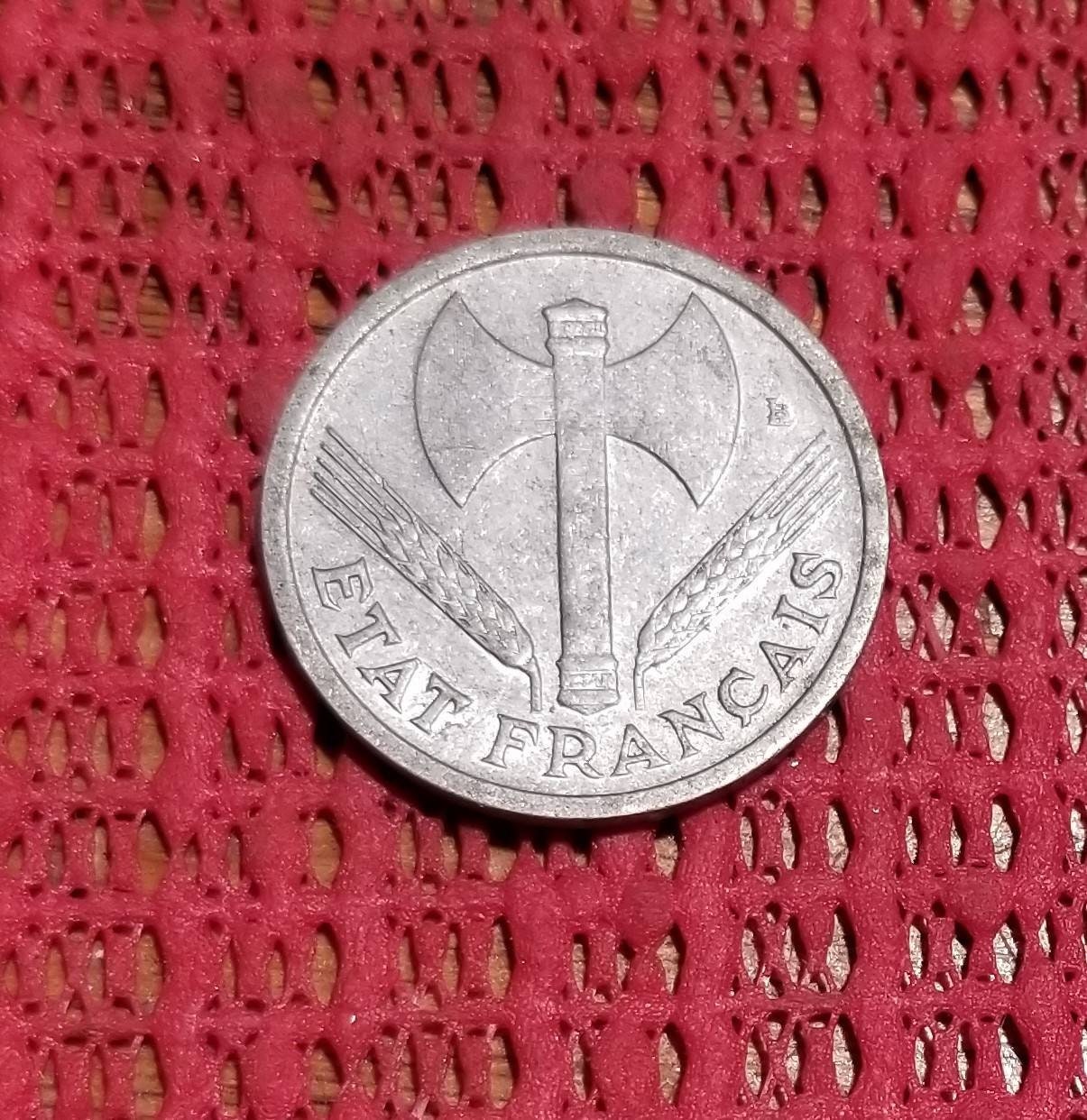 1 franc Francisque, légère 1943 F.223/3 fmd_620198 Modernes