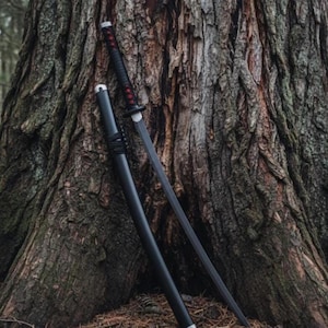Handmade Black Blade Katana: Full Tang Samurai Sword with Scabbard
