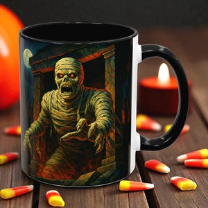 Mummy Coffee Mug, Vintage Gothic Monster Tea Cup, Retro Horror Classic Halloween Scary Gift for Horror Fans, Spooky Gift for Monster Lovers