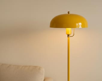 Lámpara de pie de estilo moderno de mediados de siglo / Lámpara de pie con cúpula amarilla / Lámpara de pie minimalista nórdica / Lámpara de latón para decoración del hogar