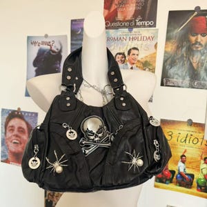 Y2K Shoulder Bag Women Skull Patch Emo Design Girl Soft PU Leather Tote Bag Crossbody Bag Y2K Accessories  Shoulder Bag with Crossbody Strap