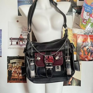 Unisex Y2K Crossbody Bag Women Punk Patches Daily Messenger Bag Girl PU Leather Tote Bag Crossbody Bag Y2K Accessories Bag Cute School Bag