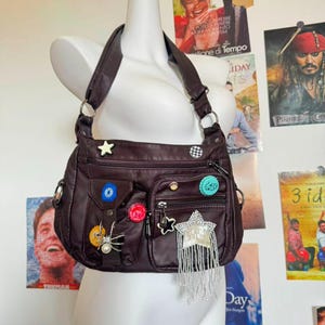Y2K Small Crossbody Bag Women  Patches Random Bottle Caps Design Girl Soft PU Leather Tote Bag Crossbody Bag Y2K Cute Bag Handmade Gift