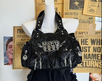 Bolso de hombro Y2K para mujer, diseño emo con parche de calavera, bolso de mano de piel sintética suave, bolso cruzado, accesorios Y2K, bolso de hombro con correa cruzada