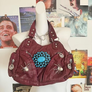 Y2K Shoulder Bag Women Metal Patch Punk Design  Soft PU Leather Tote Bag Crossbody Bag Y2K Accessories  Shoulder Bag with Crossbody Strap