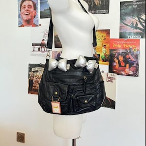 Y2K Crossbody Bag Women Cute Bow Ties Messenger Bag Girl PU Leather Tote Bag Crossbody Bag Y2K Accessories Bag Cute School Bag