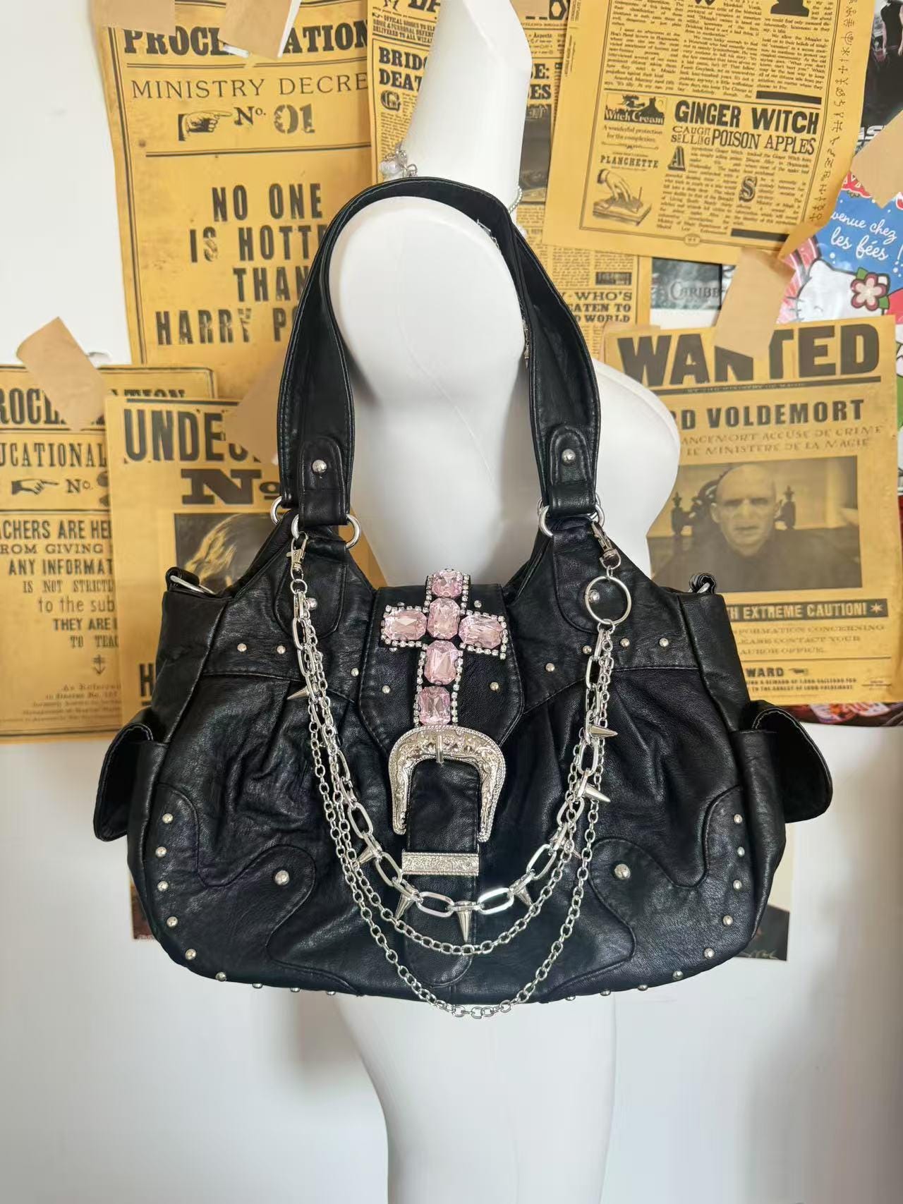Vivienne Westwood　ハンドバッグ　y2k　グランジ Vivienne Westwood Granny Frame Leather Top Handle Bag - Pink