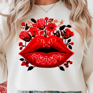 Maglietta con labbra, motivo floreale ricamato in PNG, idea regalo per San Valentino, stampa per abbigliamento. Uso commerciale.