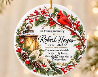 Adorno conmemorativo personalizado de cardenal en memoria de un ser querido. Regalo navideño personalizado de recuerdo.
