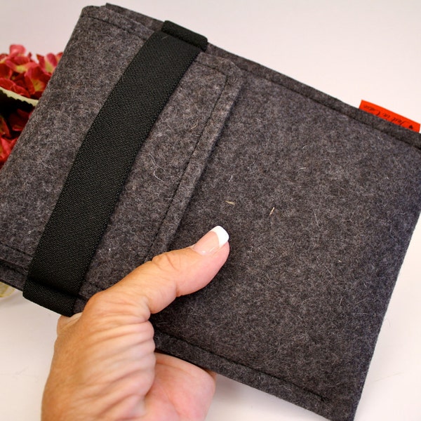 iPad Mini, Kindle, e reader, Nexus Tablet Wool Felt Sleeve/Case with Elastic Trim and Avocado Interior Pocket in Anthracite