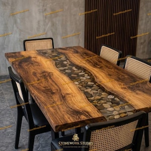 Luxe River Stone en Epoxy Eettafel | Handgemaakte live edge walnoot keukentafel, op maat gemaakt rustiek modern executive conferentiebureau
