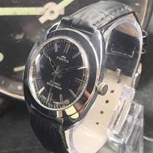 Vintage Fortis Manual Wind Shock Proof Black Dial 17 Jewels Men's Wrist Watch