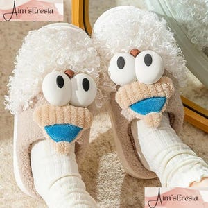 Cozy Plush Santa Slippers: Non-Slip, Fuzzy Holiday Shoes