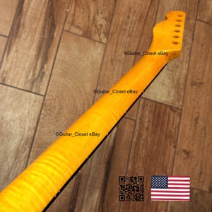 Puede incluir: Un juego de tres cuencos de cer&aacute;mica anidados en tonos azules, verdes y blancos. Los cuencos presentan un esmalte moteado y un dise&ntilde;o sencillo y moderno. El cuenco m&aacute;s grande tiene aproximadamente 15 cm de di&aacute;metro.