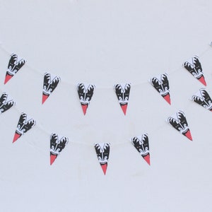 Kiss Bunting - DIGITAL DOWNLOAD - Make Your Own