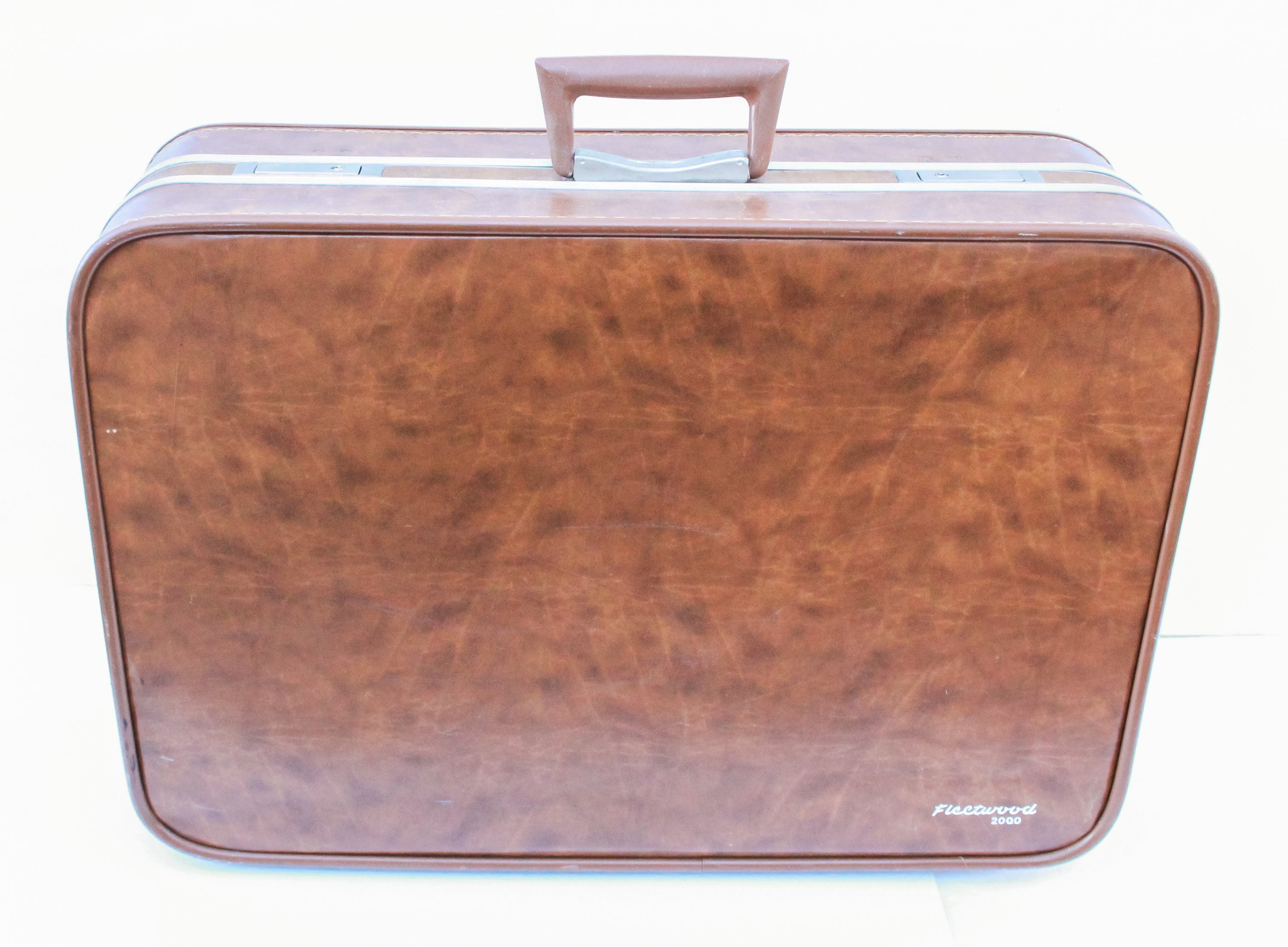 Vintage Fleetwood 2000 Suitcase Vintage Fleetwood 2000 Luggage Vintage Luggage Vintage Suitcase Medium Brown Luggage Etsy