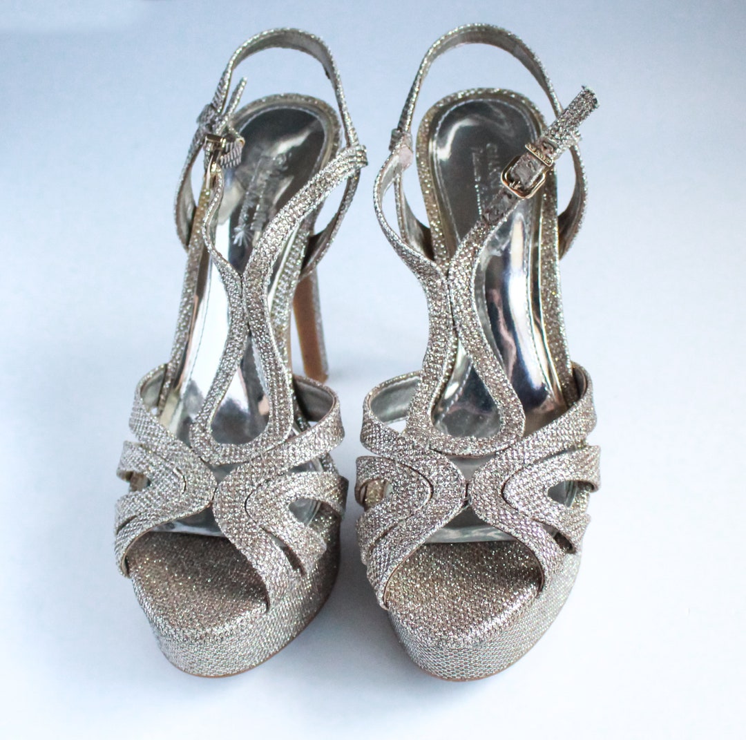 Society6 ケース high heel2 by Tatiana-teni il_1080xN.4076909319_k0j2.jpg