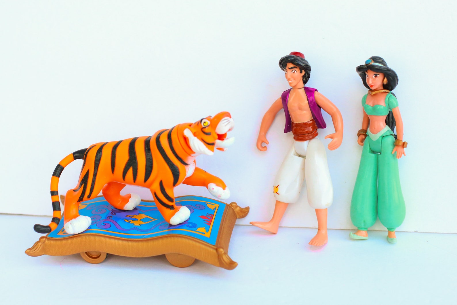 disney aladdin figures